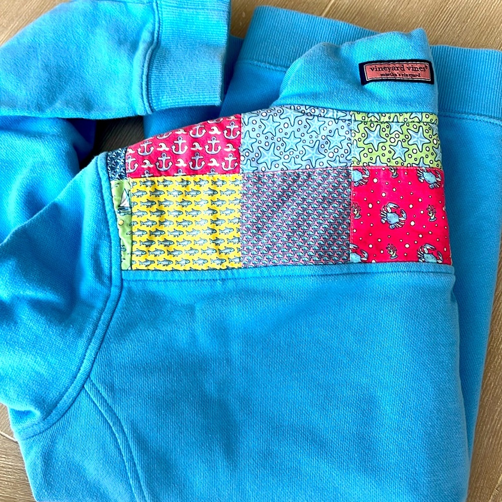 Size M Vineyard Vines Quarter Zip - Women’s